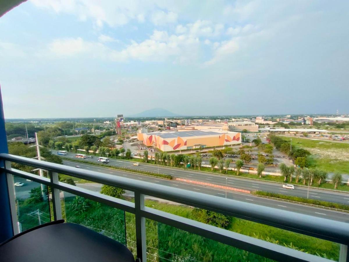 Aparthotel The Aces Crib At Azure North Pampanga Exteriér fotografie
