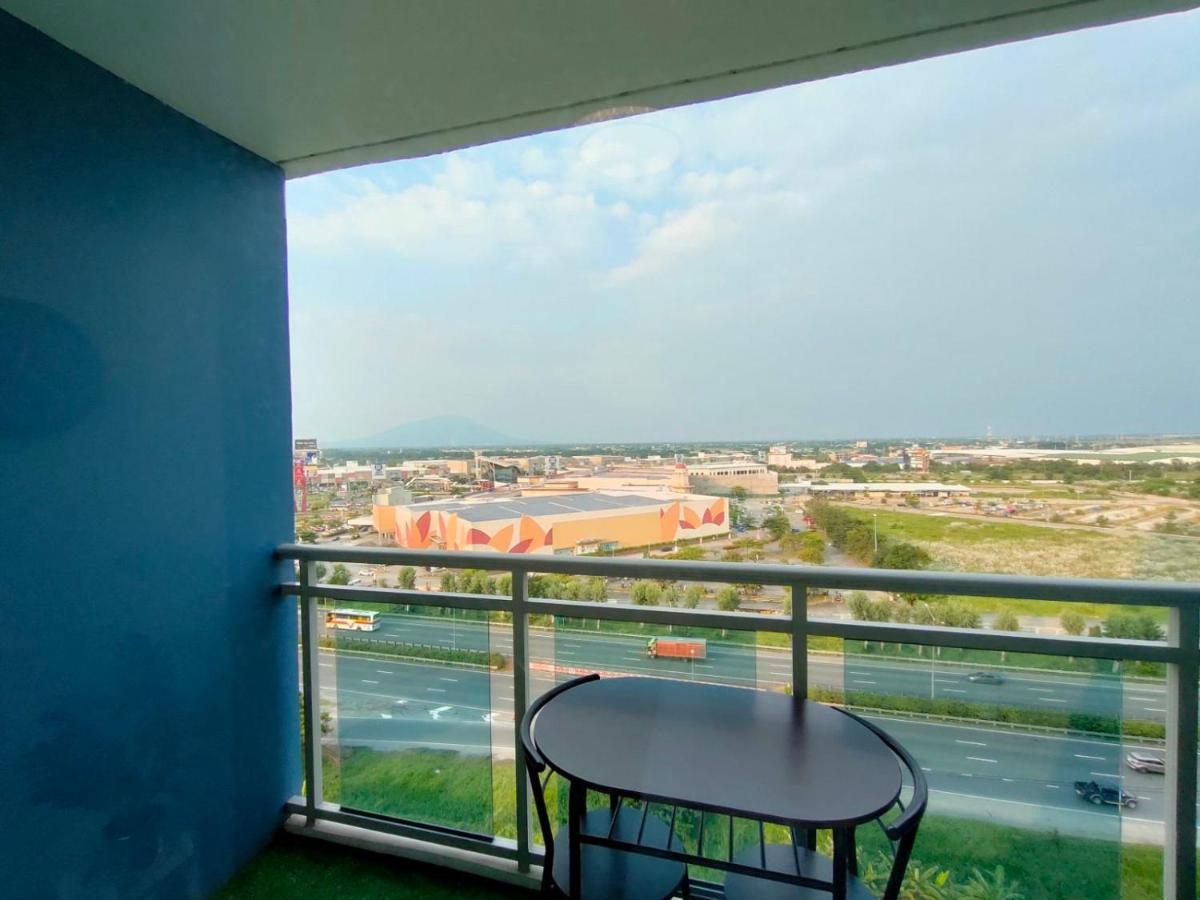 Aparthotel The Aces Crib At Azure North Pampanga Exteriér fotografie
